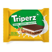 ویفرتریپرزشیری فندقی و روکش شکلات 25گ زر